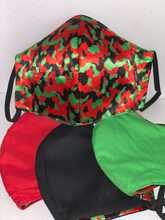 Cargar imagen en el visor de la galería, Camo Face Masks (Red Black Green)